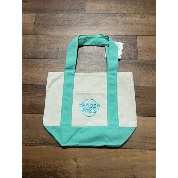 Trader Joe’s Pastel Green Mini Canvas Tote Bag NWT - Picture 3 of 3